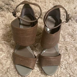 Alexander McQueen heels size 37